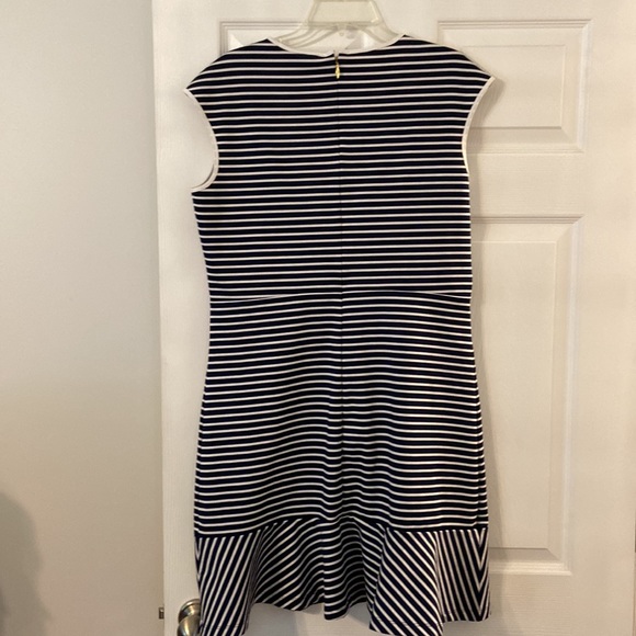 Draper James Dress excellent condition size L length 37” bust 40” - Picture 5 of 12